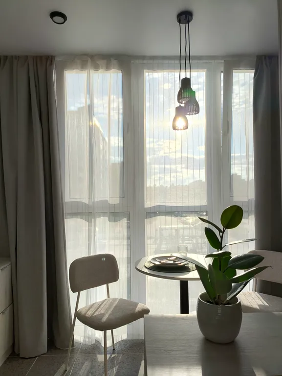 Солнечная студия для двоих рядом с парком