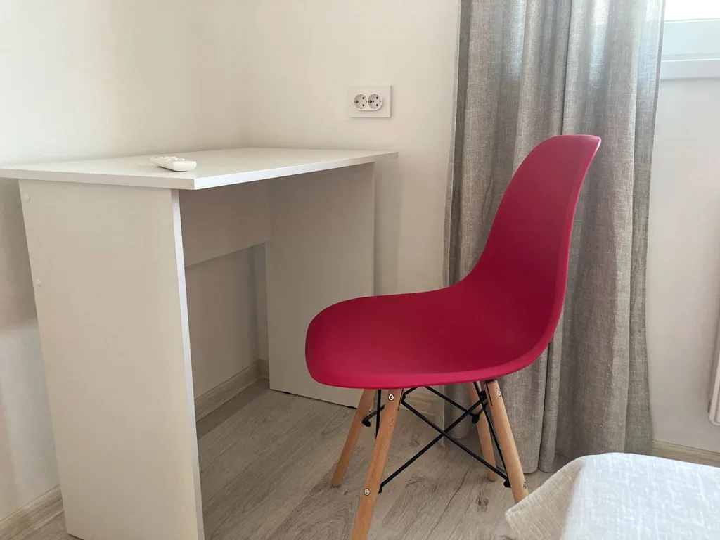 Стандартный двухместный номер с большой кроватью и видом на горы