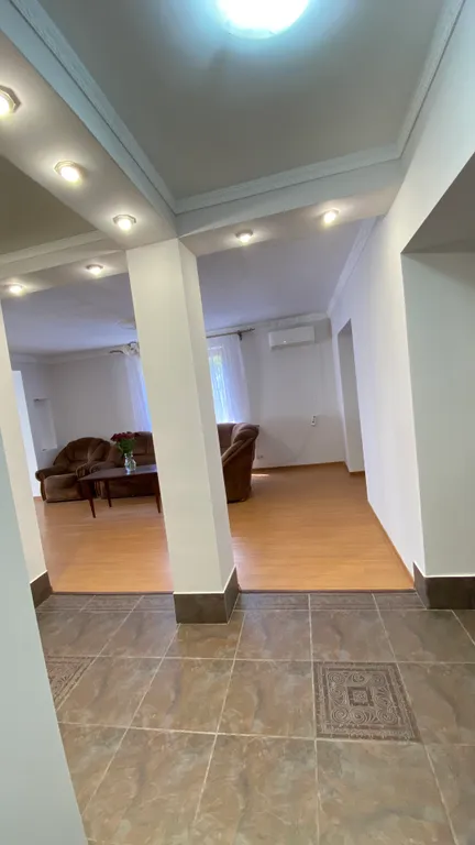 Квартира Просторная трехкомнатная квартира у моря — Сухум