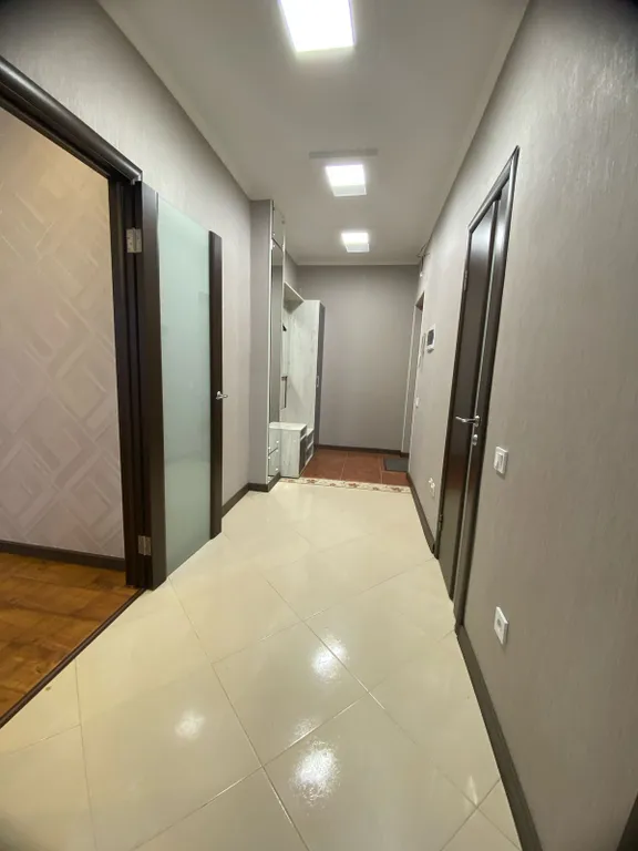 Уютная квартиpa в центрe города с прекрасным вечерним видом на город