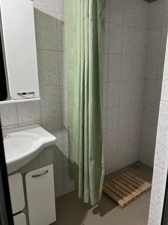 Комнаты две в 10 минутах пешком от набережной