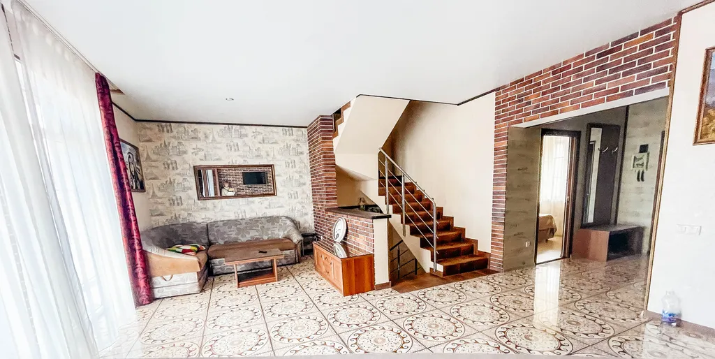 Современный коттедж Кедровая