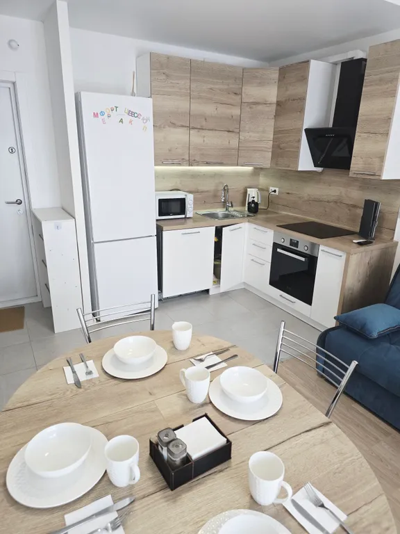 Уютная квартира с видом на парк рядом с метро