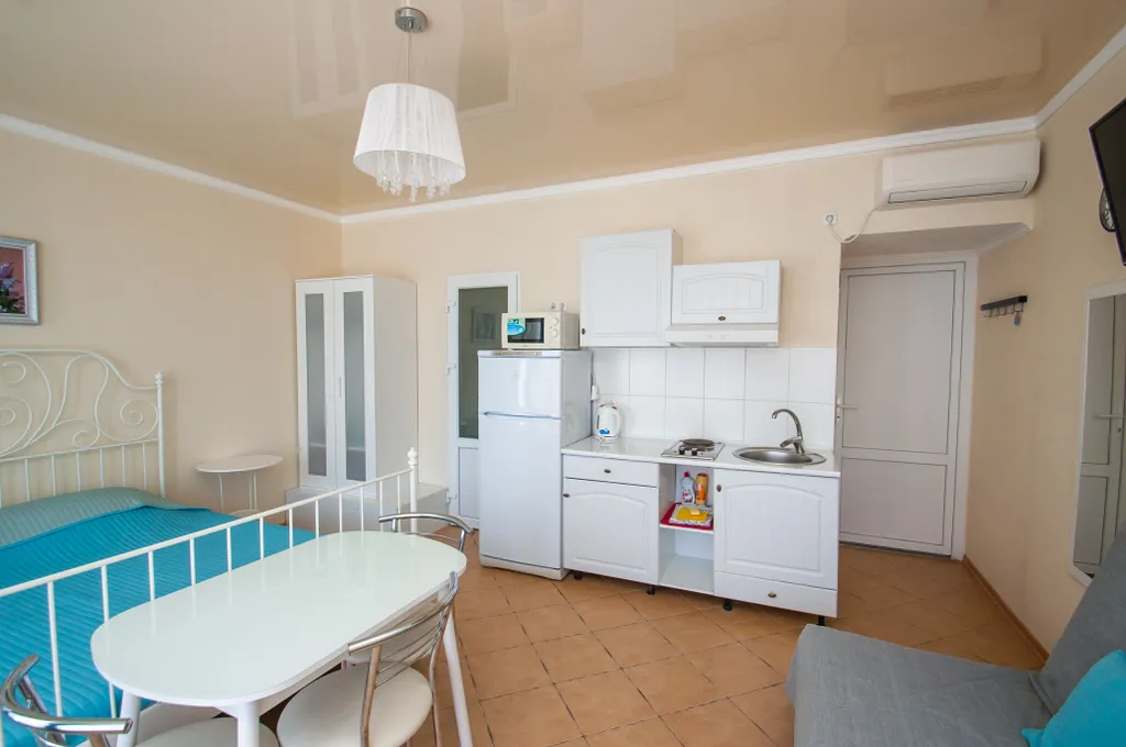 Студия с балконом астра 4