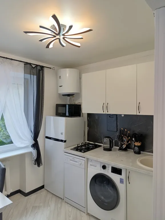 Квартира 1-комнатная Квартира — Калининград