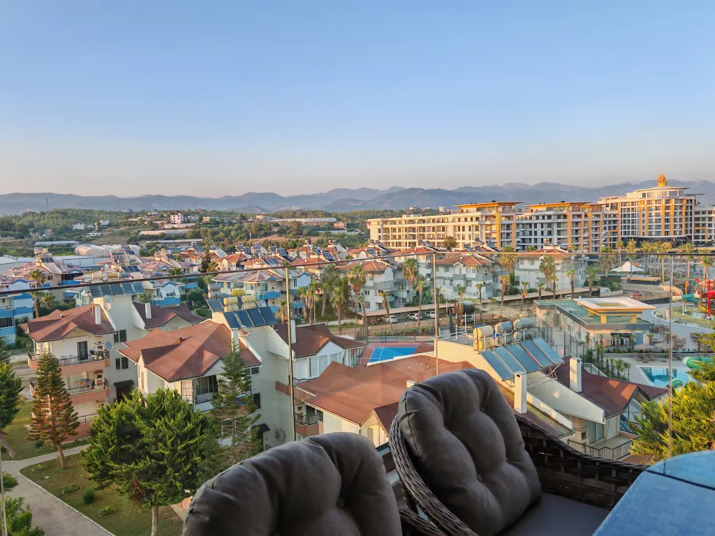 Квартира 1+1 в Azura World c видом на бассейн и аквапарком