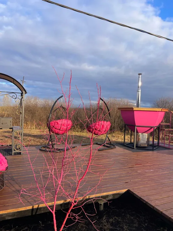 Дом с розовым чаном