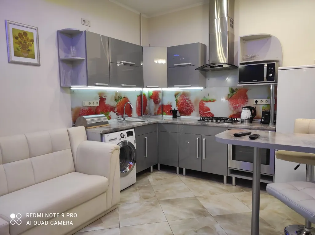 Квартира Квартира Vip студия с большой джакузи, роскошной кроватью king size, креслом тантра — Минск