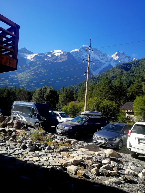 Уютная студия люкс с панорамными окнами с видом на горы