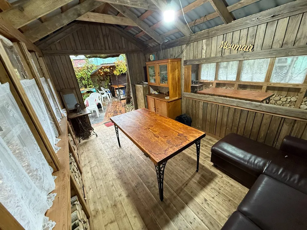 Уютный дом в самом сердце города