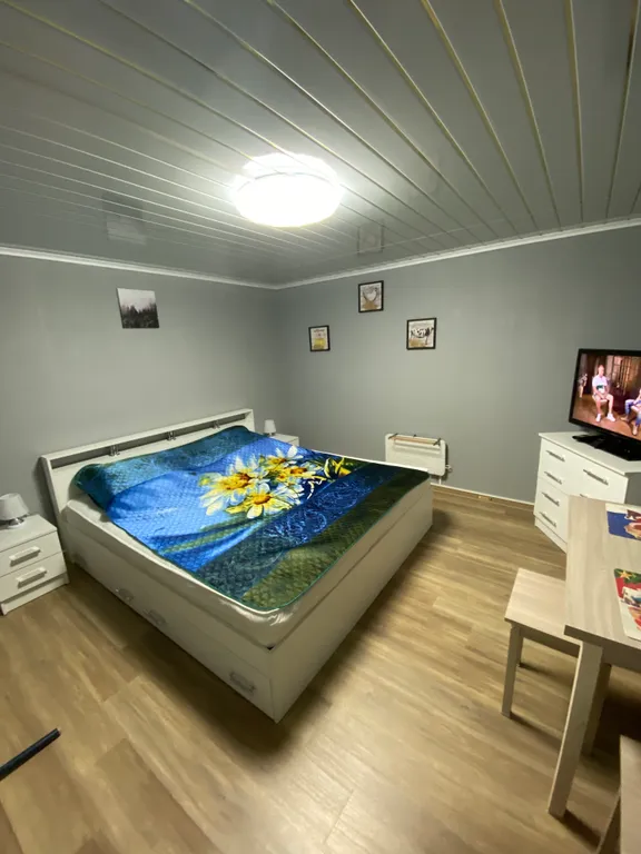 Коттедж Гостевой домик — Луга