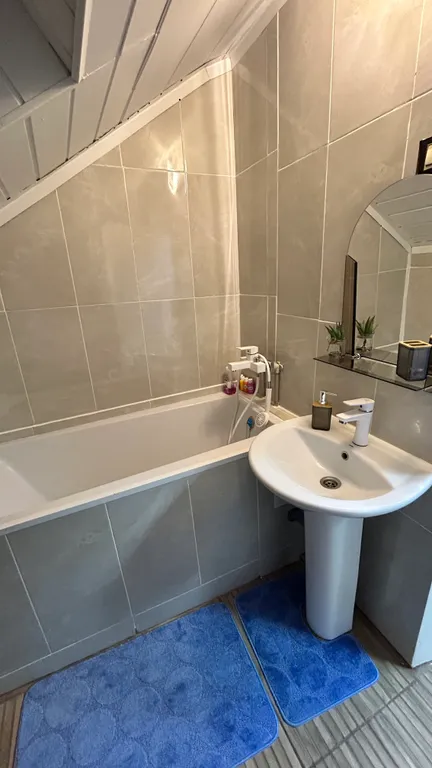 Двухкомнатная мансарда в центре Нижнего