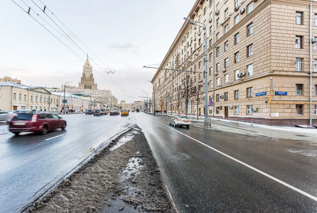 Квартира Просторная квартира с балконом у Арбата — Москва