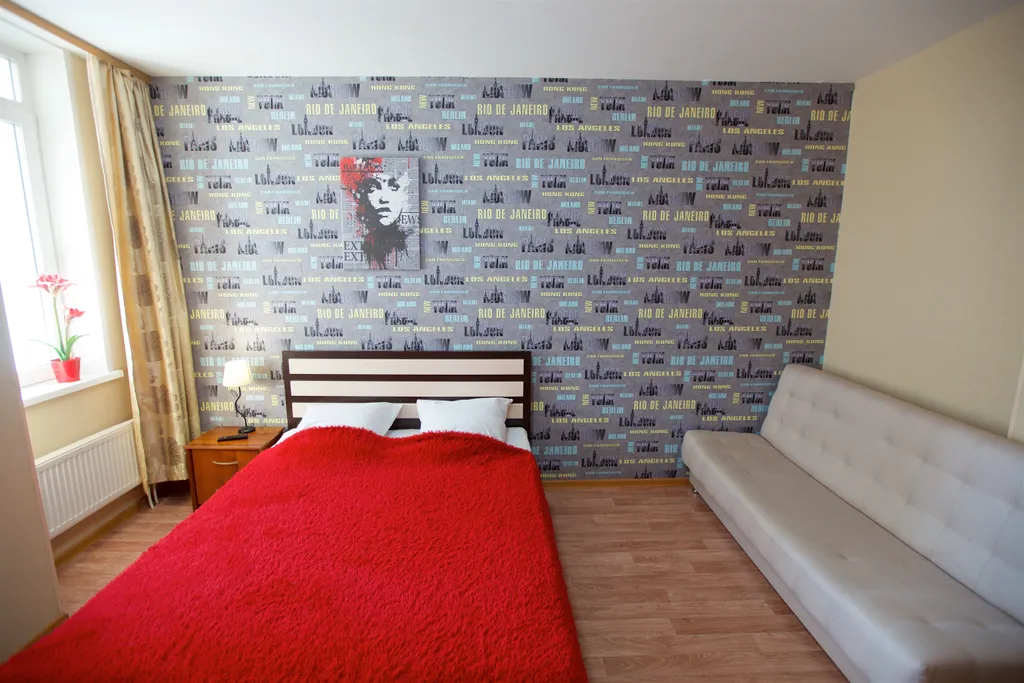 Квартира Уютная квартира напротив ТРЦ Планета — Красноярск