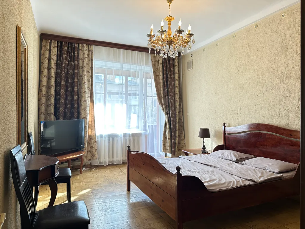 Квартира Двухкомнатная квартира с двумя балконами вшаговой доступности от метро — Москва