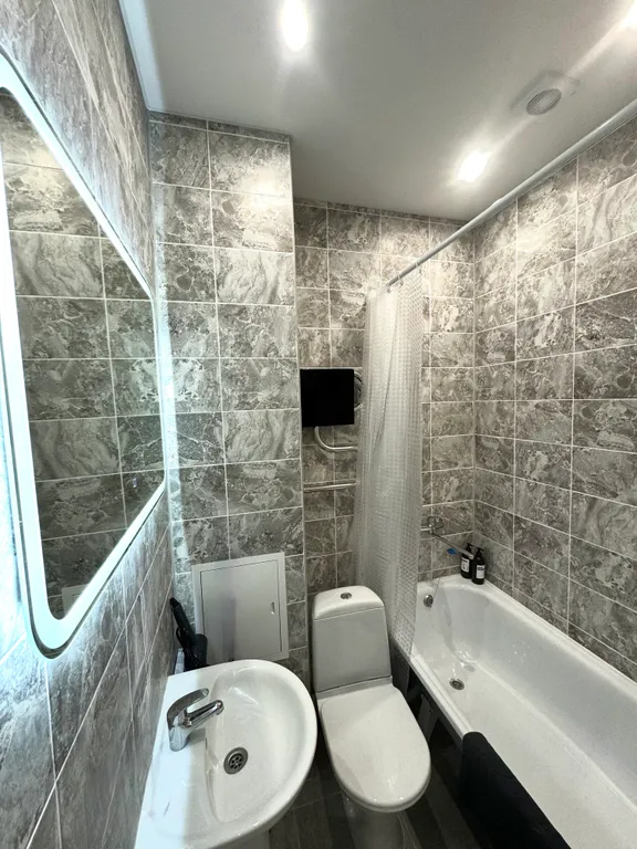 Новая квартира около метро Бурнаковская