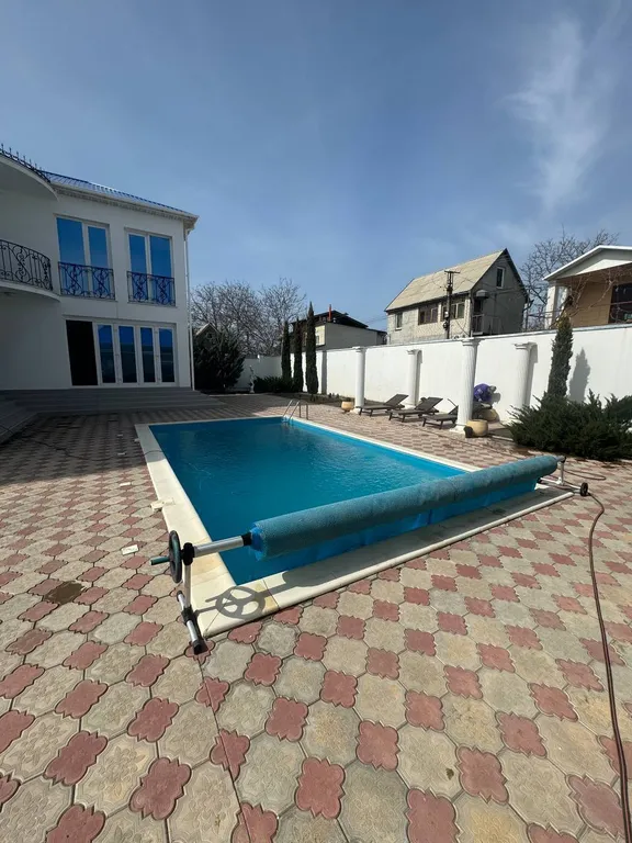 Дом Полюшко с бассейном