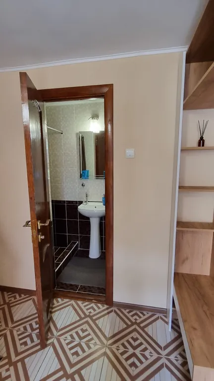 Дом рядом с морем в тихом районе