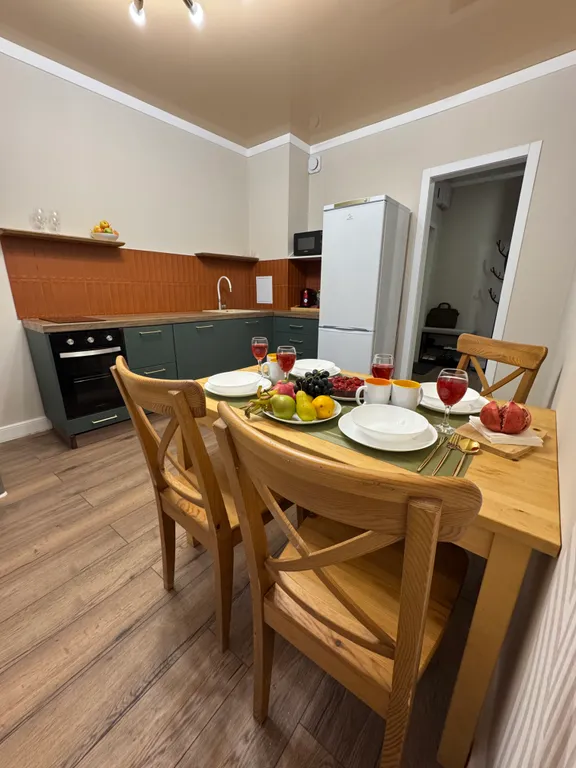 Новая просторная двухкомнатная квартира в новом монолитном доме