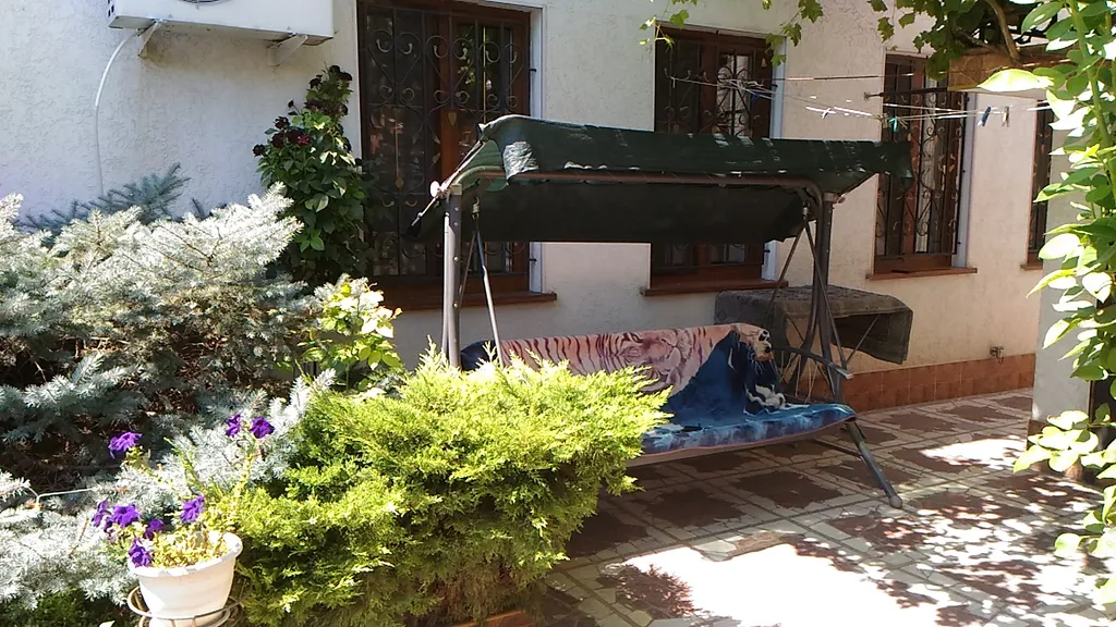 Коттедж Коттедж Улучшенный двухкомнатный — Евпатория