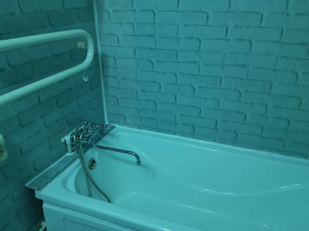 2-комнатная квартира Гагарина 1 линия 9