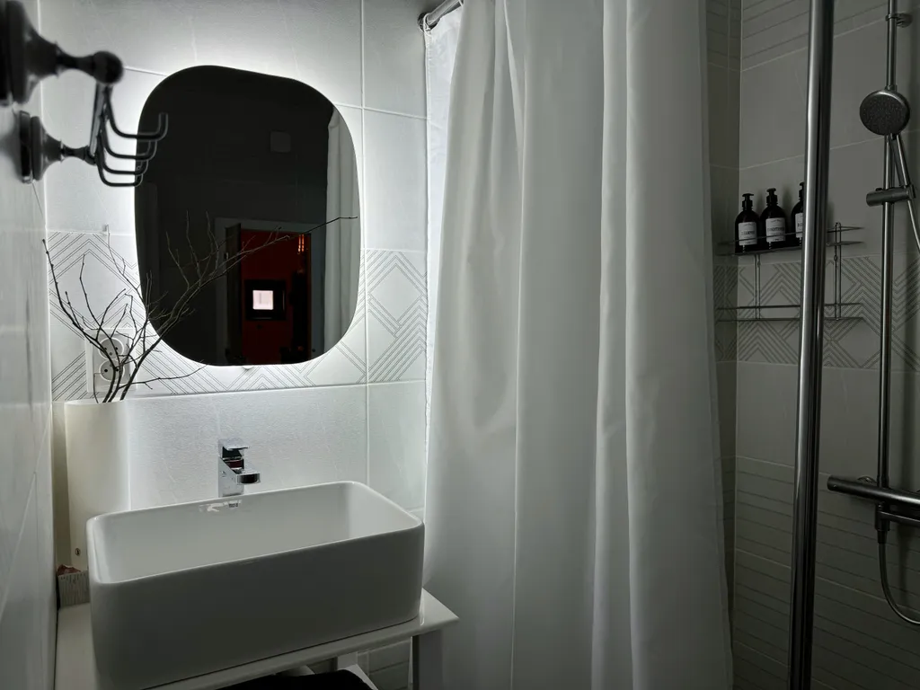 Уютный дом с бассейном и баней для отдыха, семейных праздников