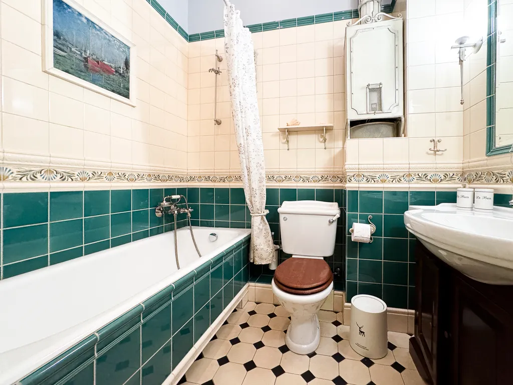 Квартира 3-комнатная Квартира — Санкт-Петербург