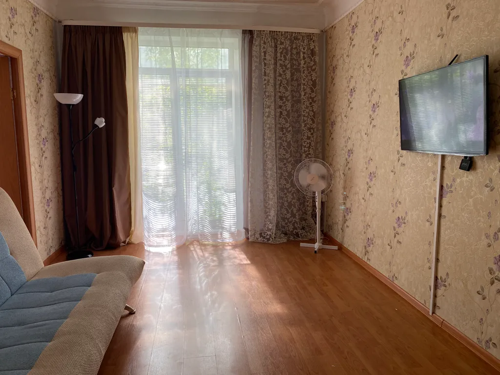 Уютная 3-комнатная квартира в центре города, всё в шаговой доступности — аренда посуточно в Медвежьегорск