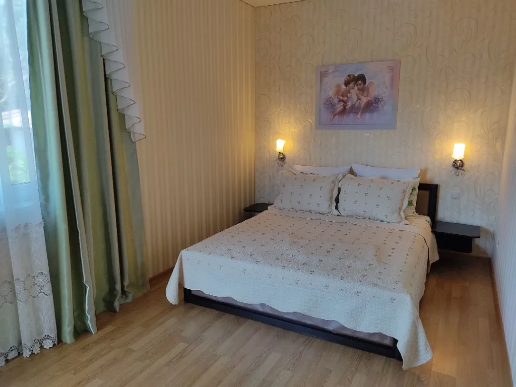 Апартамент с видом на море и горы