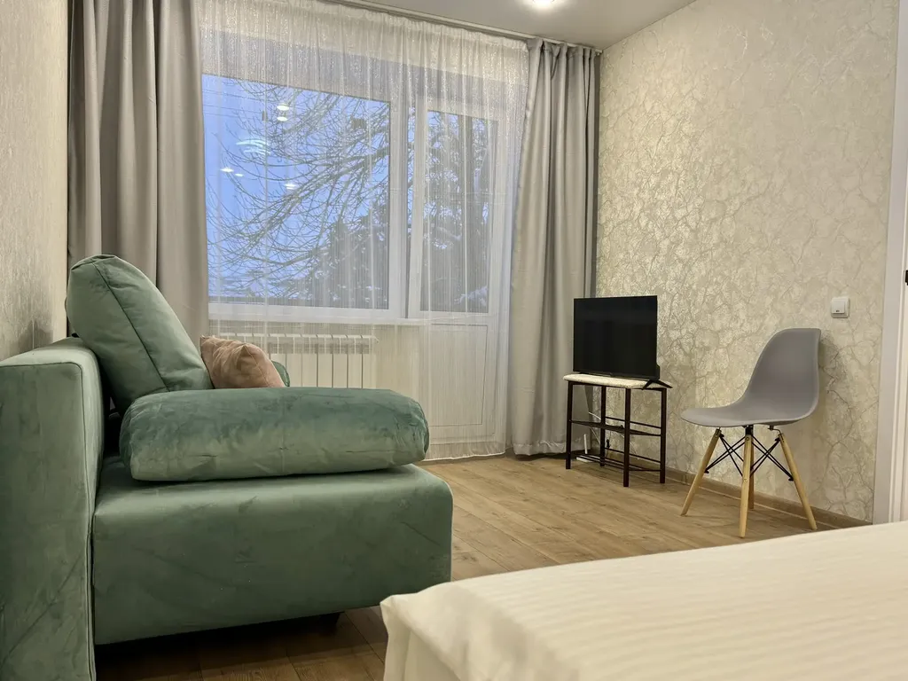 Однокомнатные Апартаменты с балконом Космос GoogNight Aparts