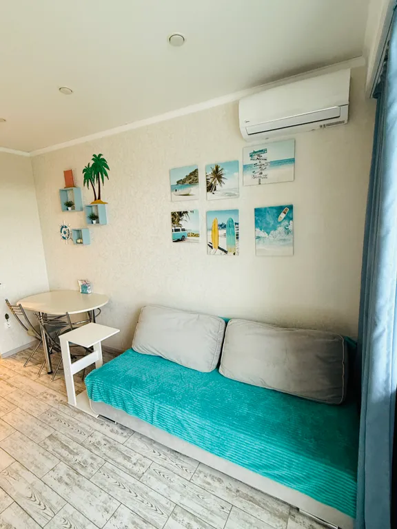 Квартира Квартира Уютная евродвушка с балконом рядом с морем в центре Адлера — Сириус