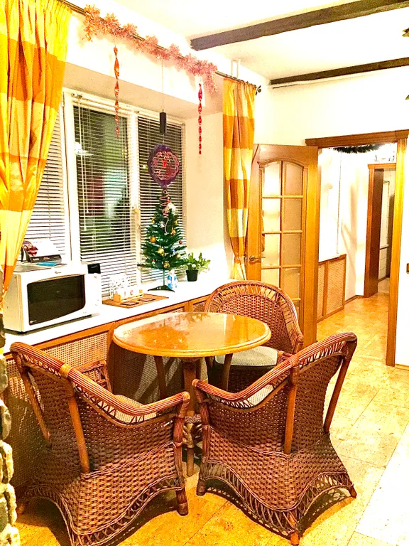 Коттедж Красивый дом с русской баней на дровах и теплым бассейном — Обухово