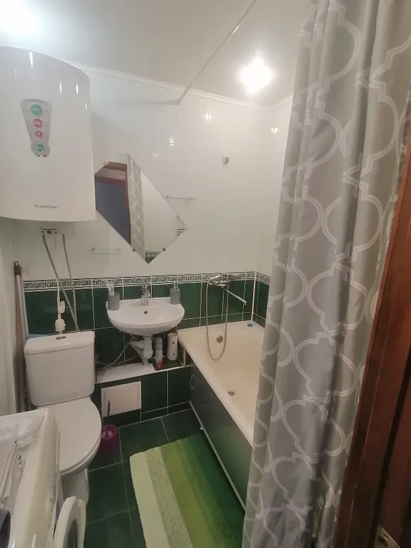 Чистая уютная квартира у парка Победы