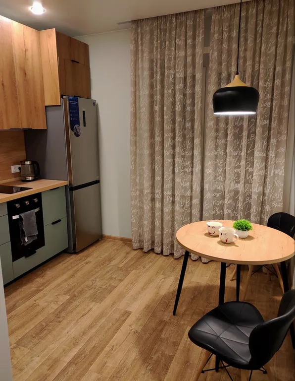 Счастливая матрешка маленькая Италия в центре города