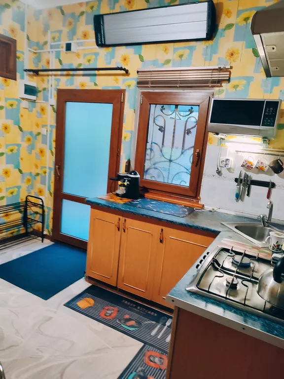 Коттедж Квартира в центре набережной у моря, в отдельно стоящем доме — Ялта