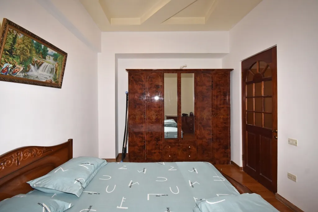 Трехкомнатная квартира в центре