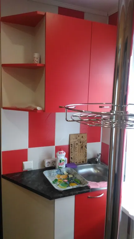 Домик, банька, чан, на берегу реки Белой