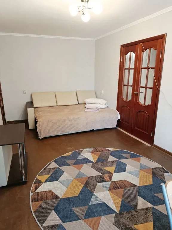 Квартира Двушка рядом с ж/д станцией — аренда посуточно в Гатчина