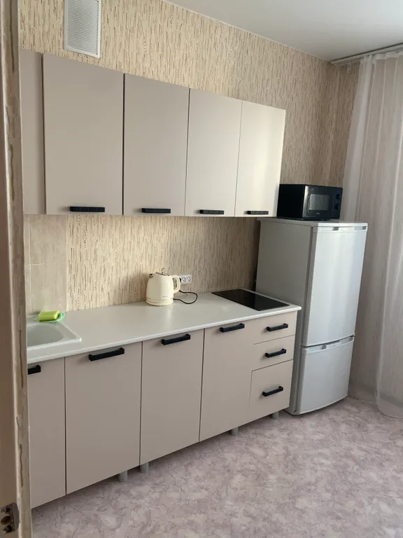 Светлая уютная теплонефть рядом