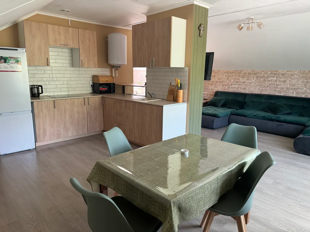 Просторные и комфортные апартаменты на море в дали от шума в Бетте