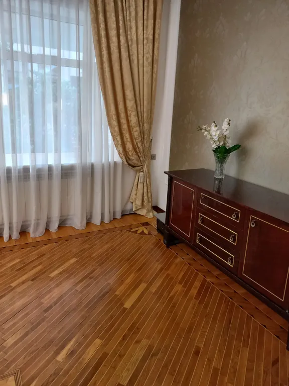 Уютный дом в центре города