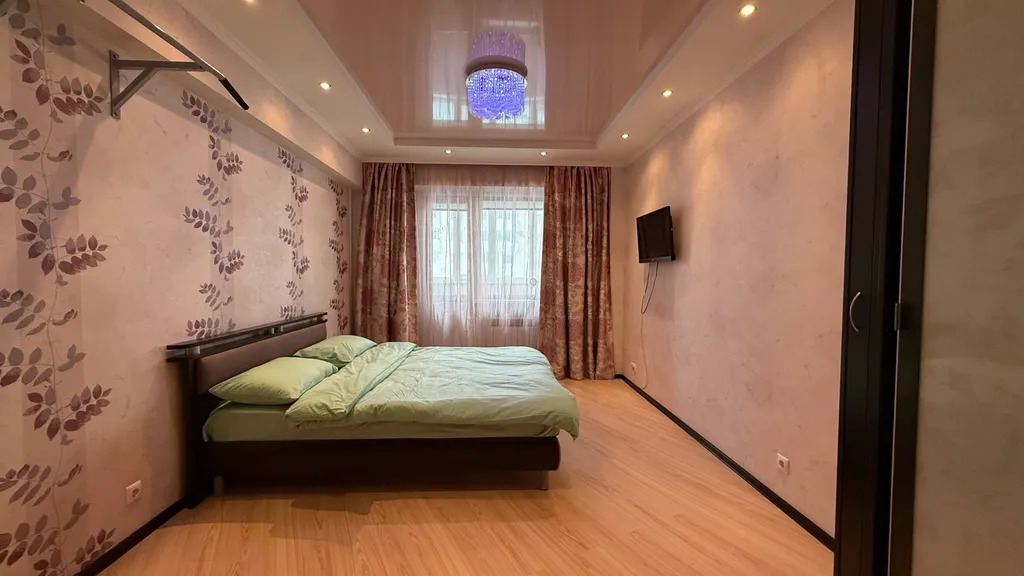 Просторная квартира в 5 минутах Горного воздуха — аренда посуточно в Южно-Сахалинск