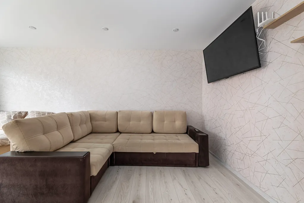 Двухкомнатная квартира на 8 спальных мест у аэропорта