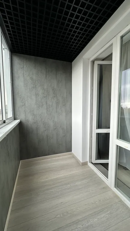 Уютная современная квартира-студия с большой лоджией