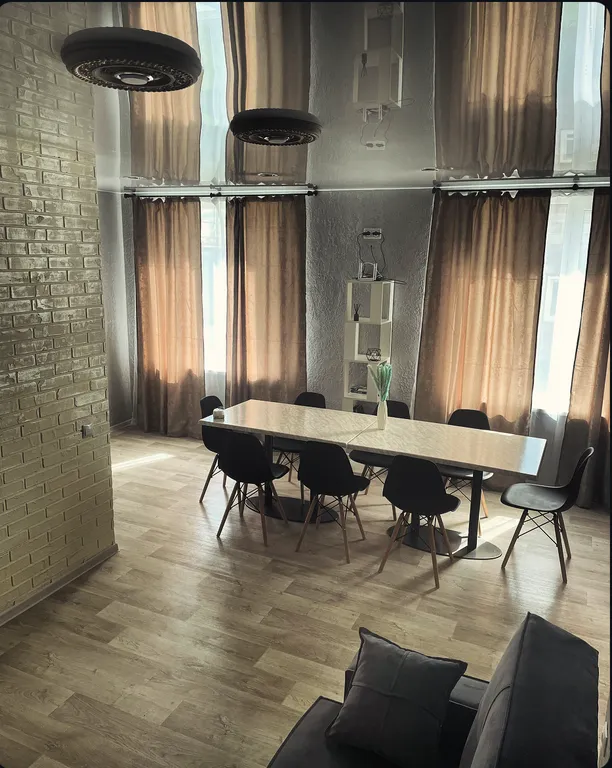 Уютный дом с баней и бассейном в 10 минутах от города