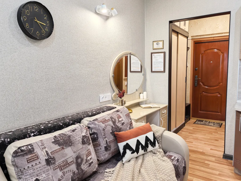 Квартира Purple apartment-студия в новом доме для 4х, рядом тц, высокий этаж — Новосибирск