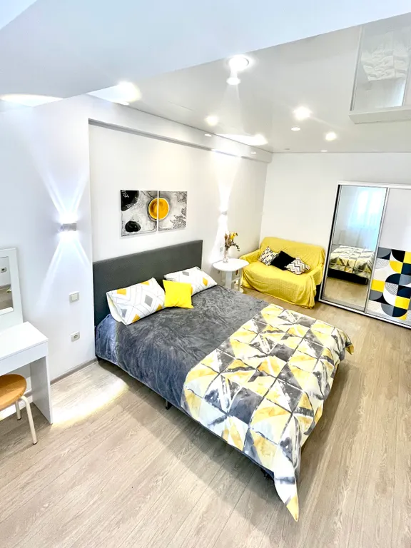 Квартира у пляжа и Парка победы с видом на море — аренда посуточно в Севастополь