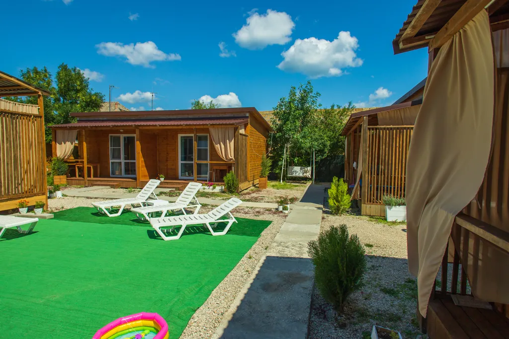 Новый домик 2-комнатный с кухней и террасой на компанию