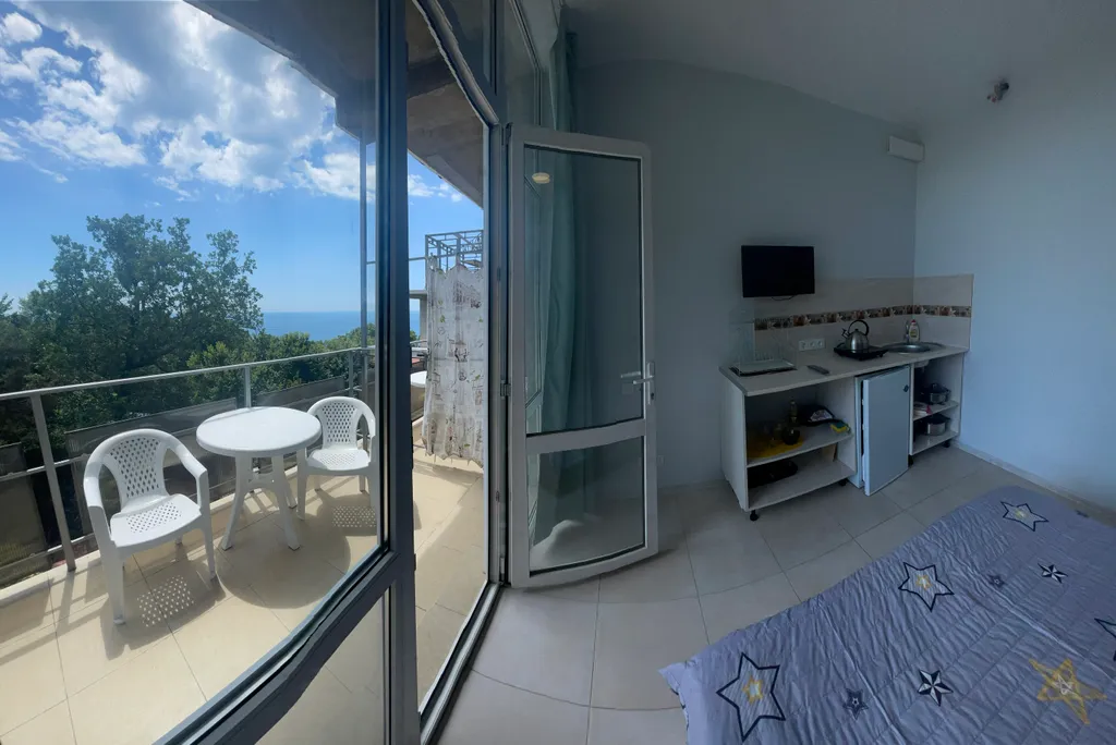 22. Студия с видом на море и с кухней