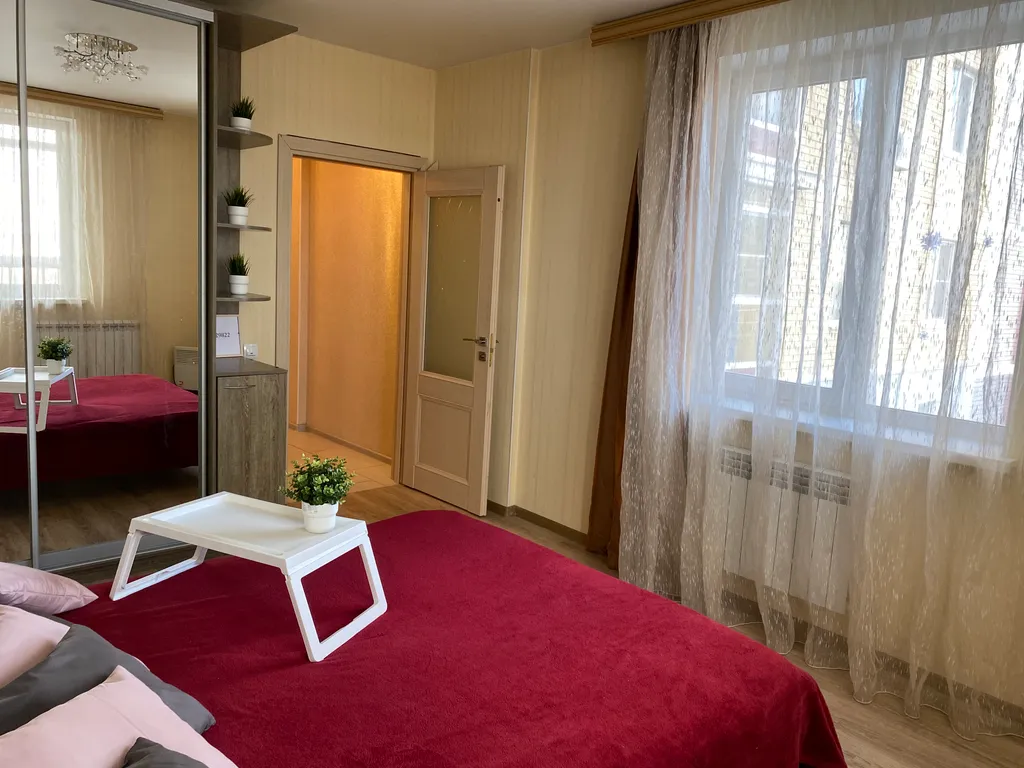 Просторная двухкомнатная квартира в центре